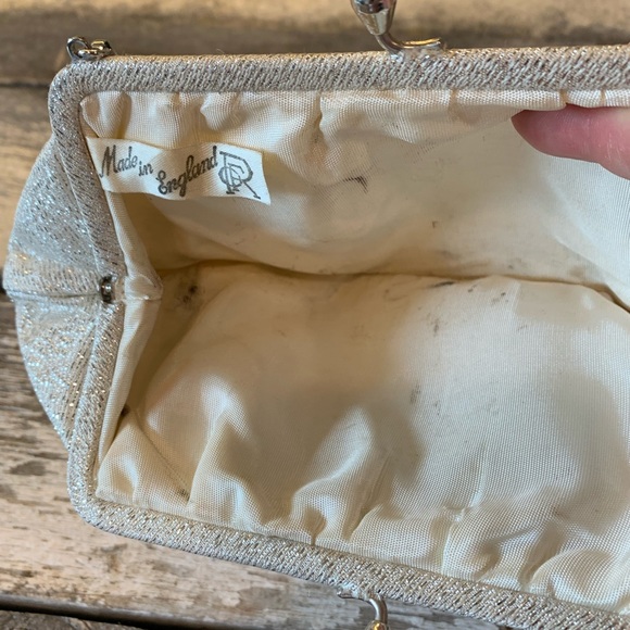 Vintage White and Silver Glittered Clutch - Picture 3 of 3